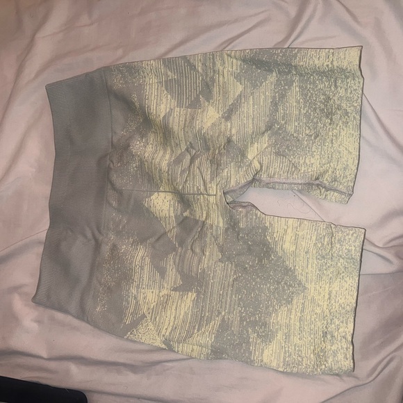 Gymshark short adapt seamless medium - Picture 3 of 4